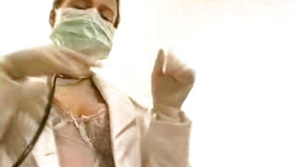 Japanische Süße mit Zöpfen Suzu Minamoto ist damit beschäftigt, Schwänze zu lutschen deutsche pornofilme anschauen
