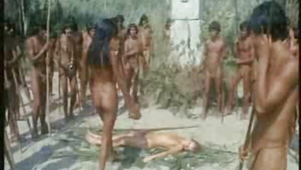 Vollbusige Latina-MILF schluckt deutsche anal sex filme monströsen Penis zum Abspritzen